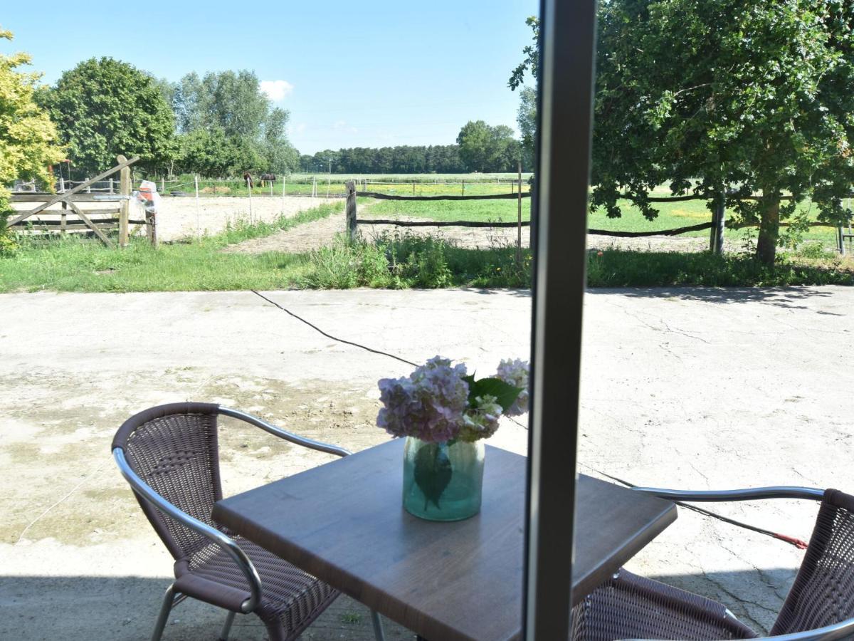 Tasteful Holiday Home In Sijsele Brugge With Garden Veldhoek Eksteriør bilde